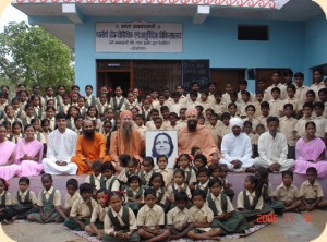 Vidyapeeth Teachers with 6-8th Grade Classes