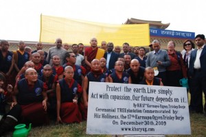 Karmapa plants a ahoka tree